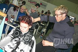 Нижний Новгород - не провинция, здесь абсолютно информированные люди, которые знают, что происходит в Европе, считает парикмахер-стилист международного класса Вера Курочкина