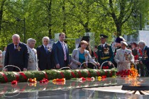 Траурная церемония по погибшим в годы войны (Кремль, мемориал памяти Вечный огонь)