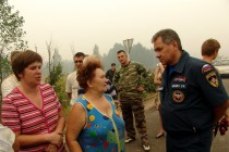 Местные жители со слезами просили помощи у главы МЧС России Сергея Шойгу