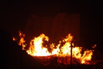 Огонь уничтожает жилые строения в с. Верхняя Верея