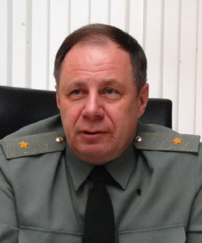 Военный комиссар Нижегородской области Сергей Мишанин, предположительно, покончил жизнь самоубийством на рабочем месте