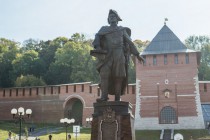 Памятник Петру I торжественно открылся на Нижневолжской набережной в Нижнем Новгороде