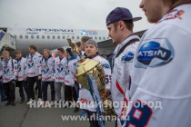Хоккеисты Чайки прилетели в Нижний Новгород с Кубком Харламова