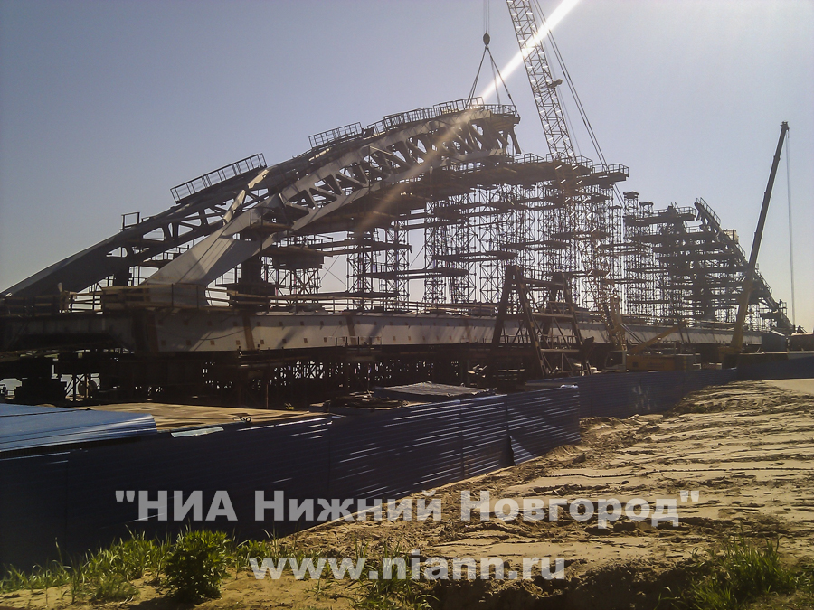 Мостотрест планирует завершить монтаж обоих арочных пролетных строений на дублере Борского моста в Нижнем Новгороде  в ноябре 2015 года