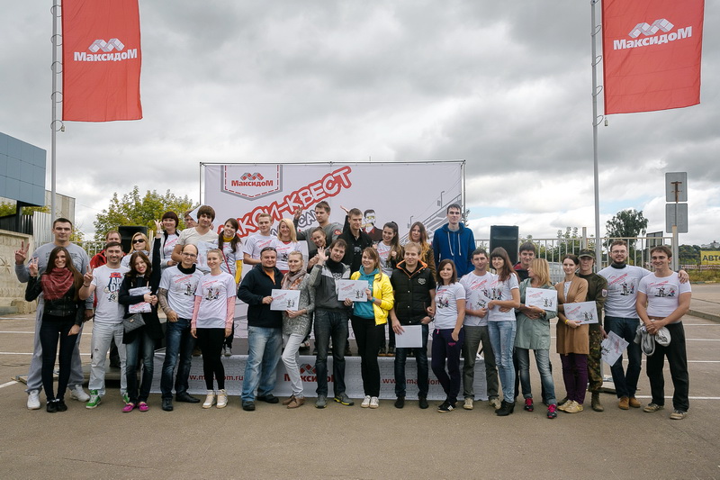 Семьи Смирновых, Калининых и Солохиных выиграли сертификаты гипермаркета Максидом в рамках игры DIY-квест Игра в четыре руки в Нижнем Новгороде