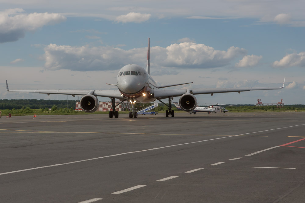 Валерий Шанцев проверил ход реконструкции взлетно-посадочной полосы в аэропорту «Стригино»