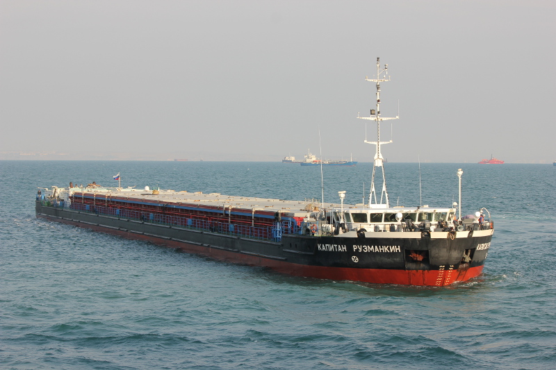 Грузовое судно Волжского пароходства