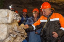 Валерий Шанцев в Музее горного дела, геологии и спелеологии в шахте пешеланского гипсового завода (2013 год)