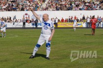 Футбольный матч между командами правительства нижегородской области и звёзд российской эстрады (2011 год)