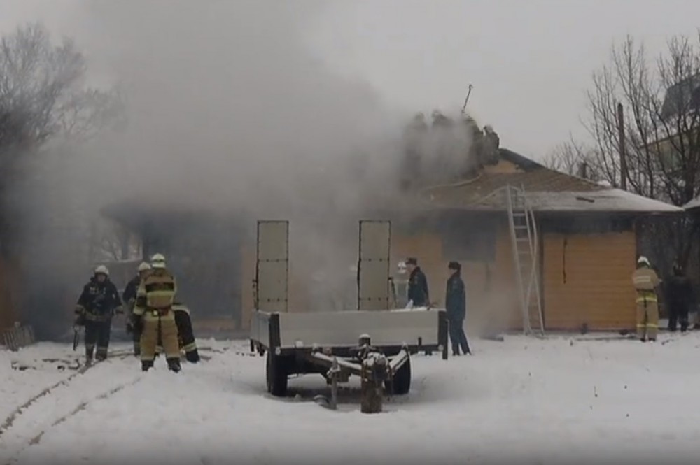 Частный дом горел на ул. Родионова в Нижнем Новгороде 10 декабря