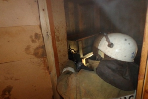 Один человек погиб на пожаре в Выксе Нижегородской области из-за неосторожности при курении