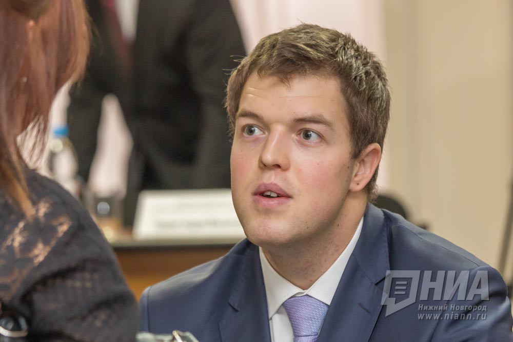 Валерий Гельжинис и Сергей Каргин досрочно сложили полномочия 