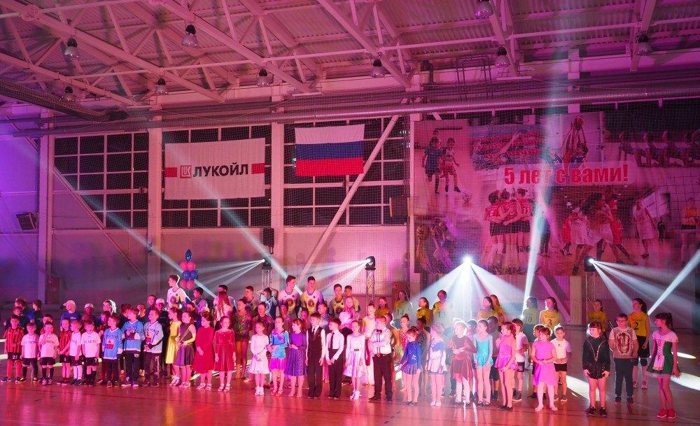 Представители ЛУКОЙЛа поздравили руководство ФОКа "Волжского берега"  с пятилетним юбилеем