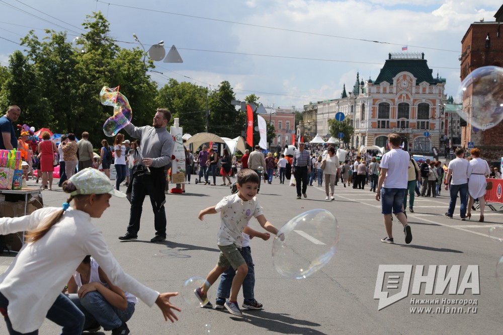 Роструд напомнил о переносе выходного после 23 февраля на майские праздники