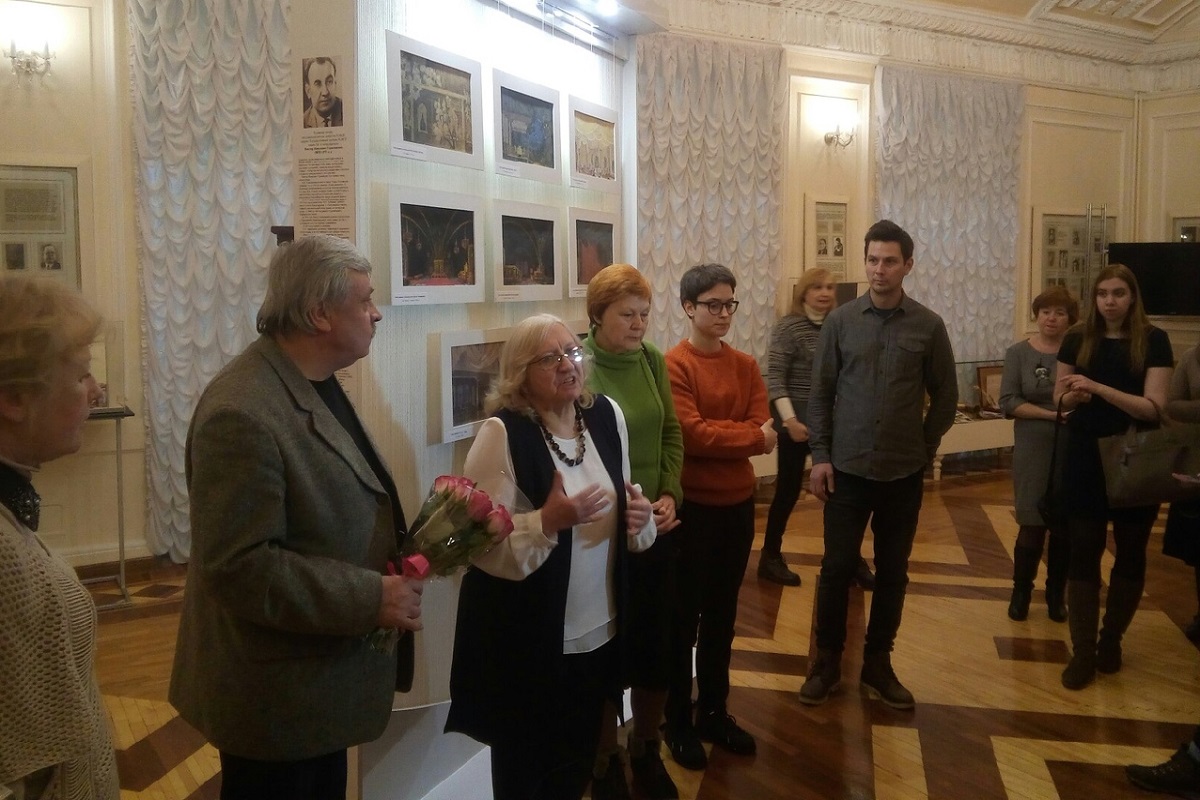 Подлинные эскизы декораций и костюмов XX века представили в нижегородском театре драмы 