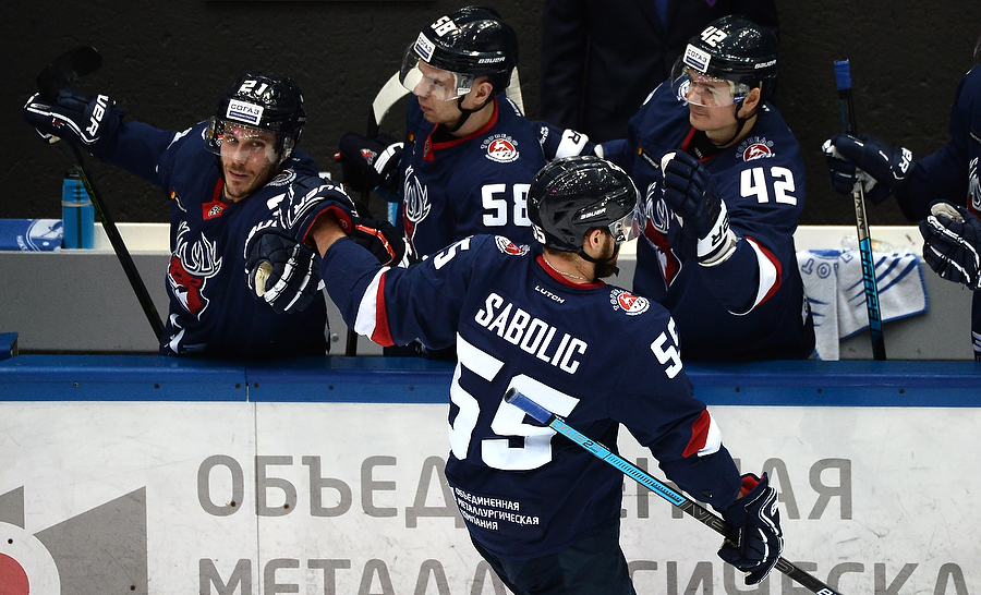 Нижегородское "Торпедо" всухую обыграло челябинский "Трактор"