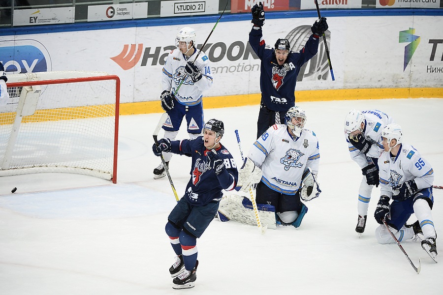Нижегородское "Торпедо" одержало победу над казахским "Барысом" со счетом 5:4