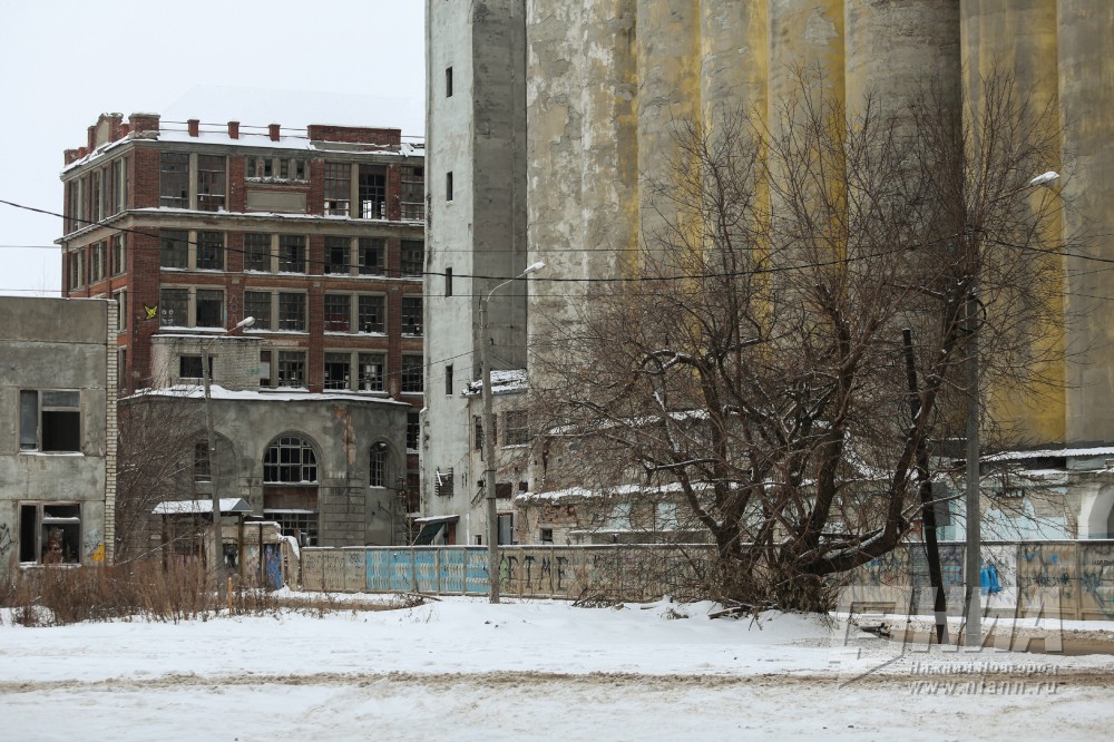 Элеватор рядом с метромостом в Нижнем Новгороде снесут ради постройки жилого дома