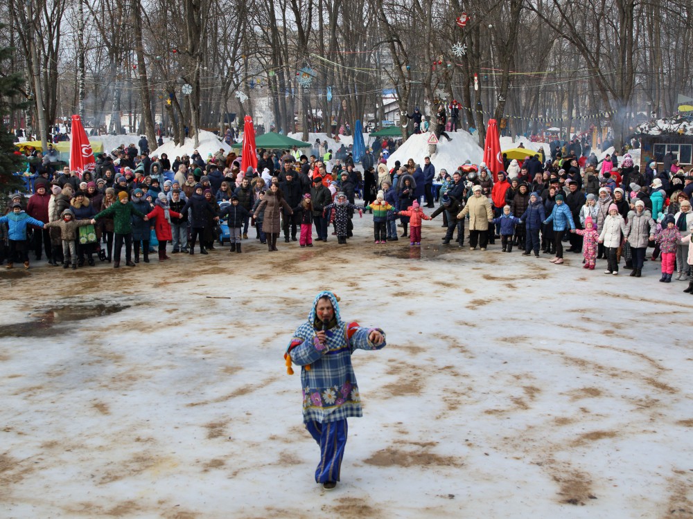 Депутаты нижегородской Думы поднимали гири и участвовали в армреслинге 10 марта 