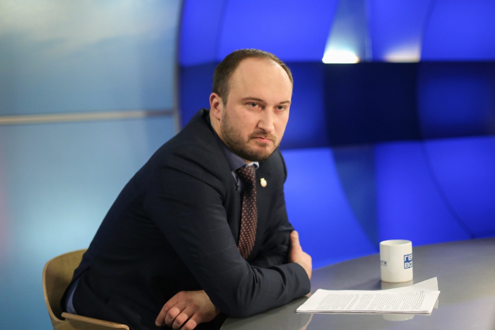 Роман Колосов: "Мы разберемся с причинами частичного схода асфальта"