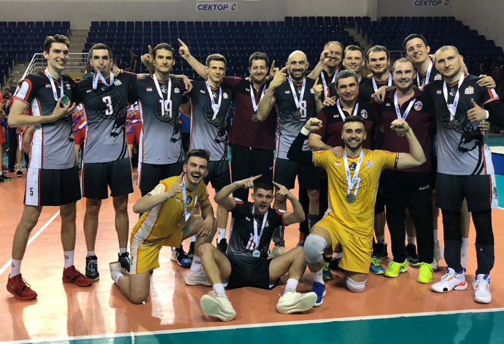 Нижегородские волейболисты завоевали золотые награды высшей лиги "А"