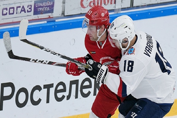 Нижегородское "Торпедо" обыграло подмосковных "Витязей" на выезде 