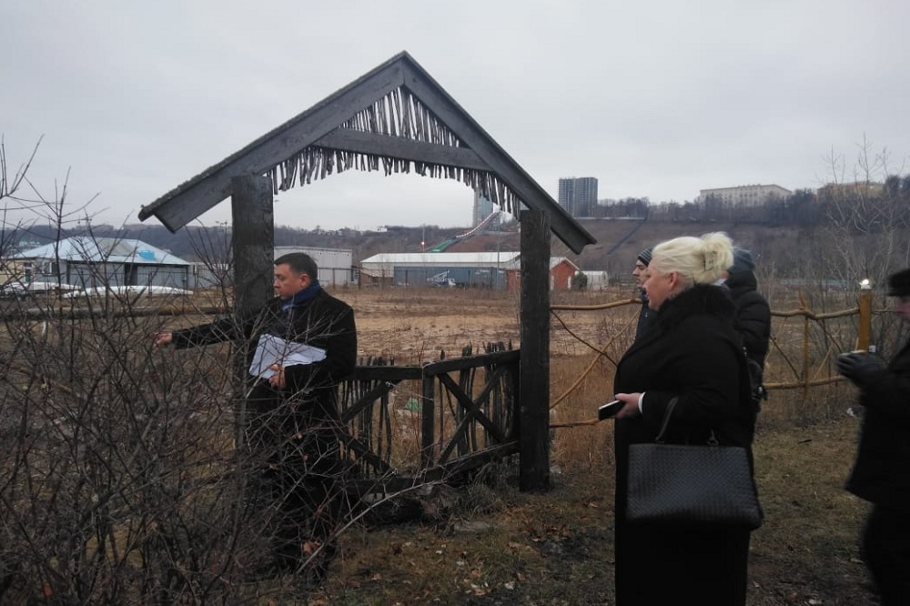 Арендаторы могут лишиться земельных участков около ресторана "Робинзон"