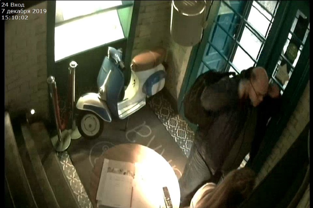 Руководство нижегородского ресторана утверждает, что крысу в зал подбросили