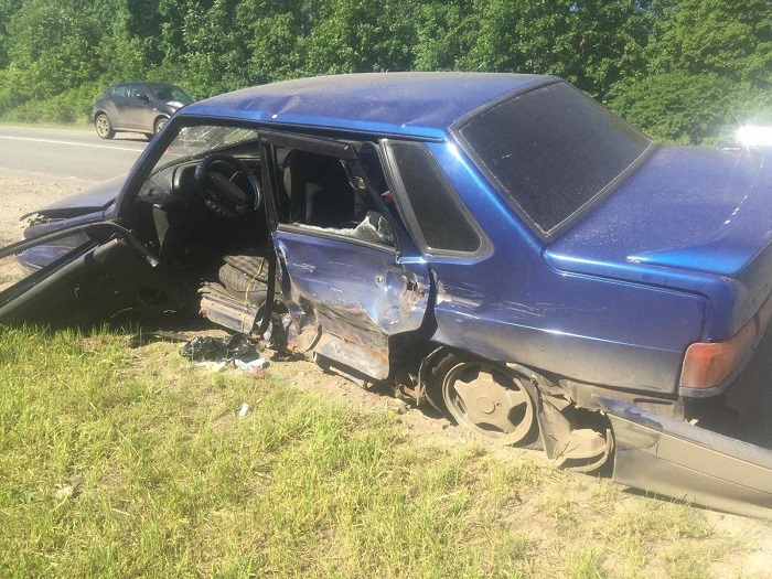 Пять взрослых и один ребенок пострадали в массовой аварии в Дальнеконстантиновском районе 