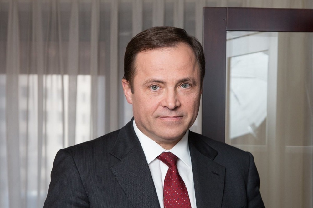 Полпред президента РФ в ПФО Игорь Комаров внесен в санкционный список США