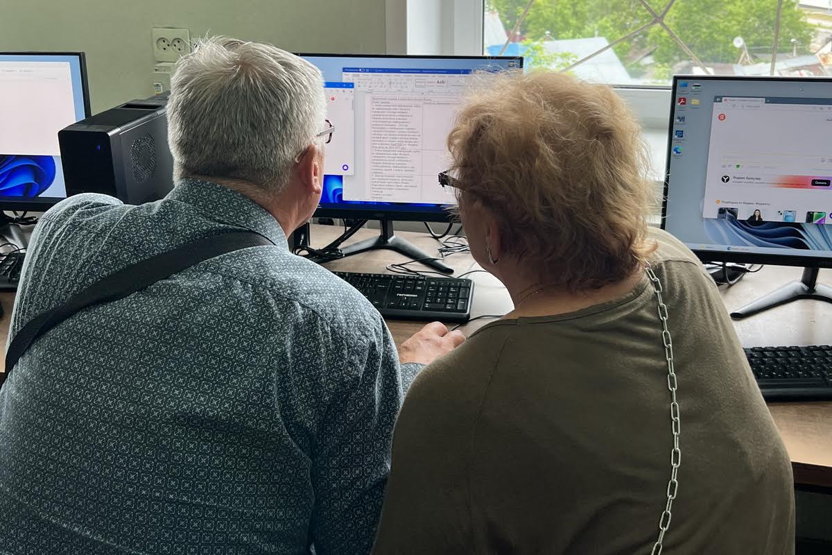 Нижегородским пенсионерам рассказали, как получить электронное удостоверение