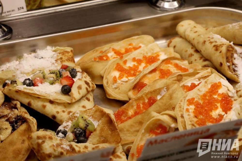 Нижегородцам рассказали, как приготовить полезные блины на Масленицу