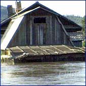 Число жертв наводнения на Ставрополье достигло 22 человек