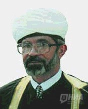 Духовный лидер нижегородских мусульман Умар Идрисов убежден, что нельзя отождествлять действия экстремистов в Москве с исламским джихадом