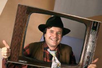 Григорий Гладков: Гитара, на которой я сочинил Пластилиновую ворону, была куплена в Горьком