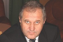 Владимир Булавин: Когда в стране объявлена война, то на борьбу с общим врагом должен подняться весь народ