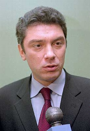 Борис Немцов уходит с поста председателя совета директоров концерна Нефтяной