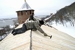 Началась реставрация деревянной крыши нижегородского кремля