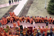 Построение перед началом Крестного хода