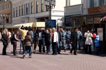 По ту сторону митинга