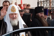 Фоторепортаж: Патриарх Московский и всея Руси Кирилл освятил Феодоровский собор в Городце Нижегородской области (12.09.2009)