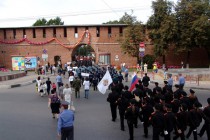 350 кадетов строем прошли по ул. Большая Покровская