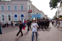 350 кадетов строем прошли по ул. Большая Покровская