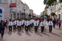 350 кадетов строем прошли по ул. Большая Покровская