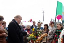 Глава региона осмотрел гагинскую выставку достижений народного хозяйства