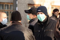 Многие участники Русского марша закрыли лица