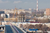 Вид на метромост - за несколько минут до торжественного открытия