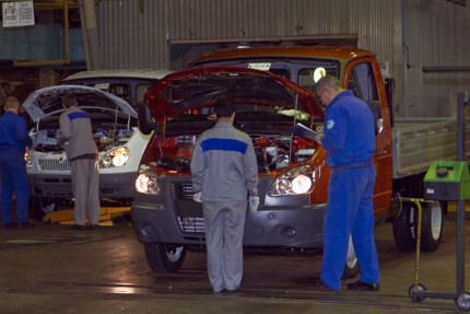Горьковский автомобильный завод приступил к серийному производству нового автомобиля ГАЗель-Бизнес