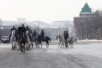 После окончания развода кавалеристы маршем прошли по площади Минина и Пожарского