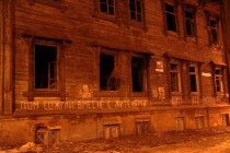Ночью на сгоревшем доме на ул. Костина появилась надпись: Дом сожгли вместе с людьми. Кому это выгодно